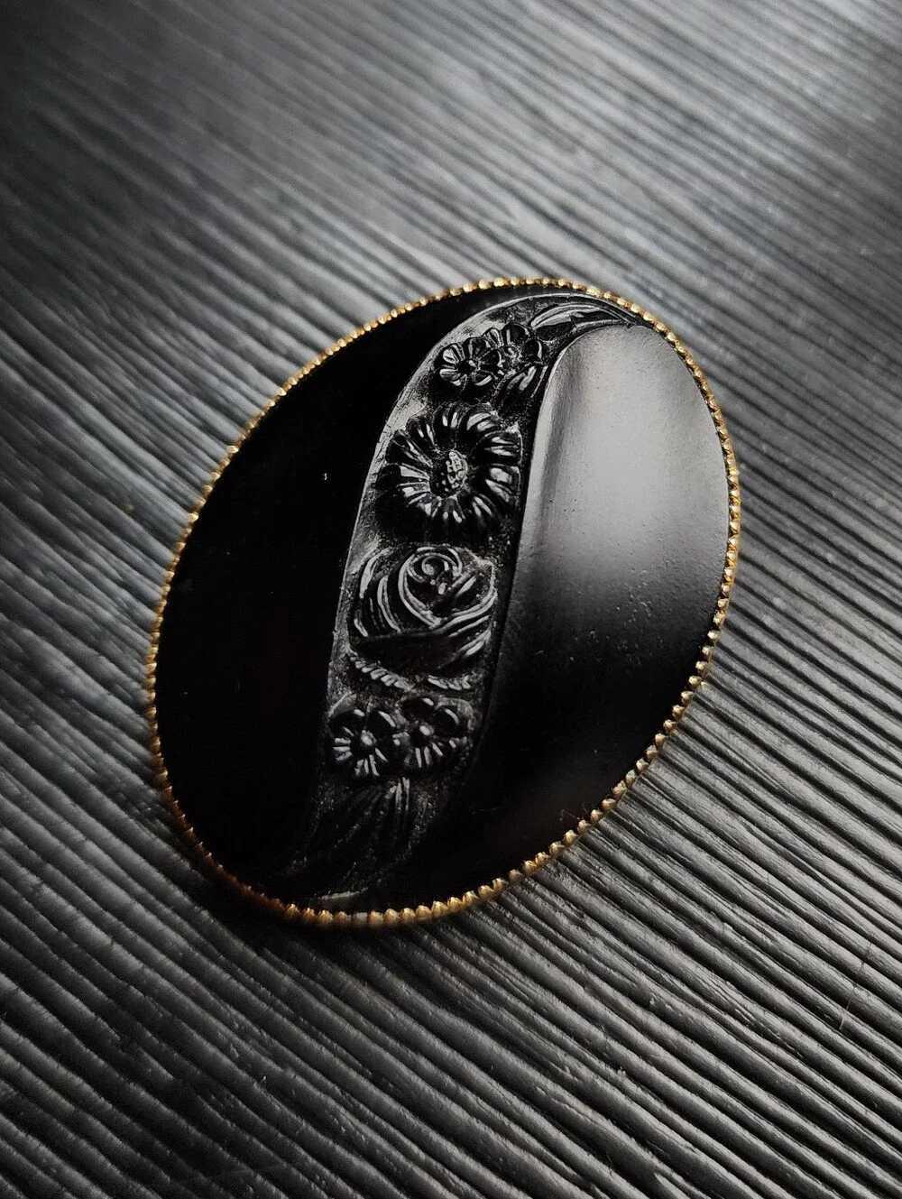 N/A vintage brooch